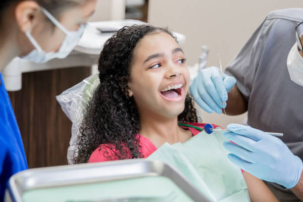 Best Broken or Chipped Tooth Repair in Fredericksburg, IA